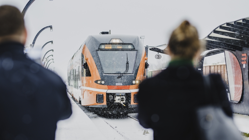 Tartu-Riia rongiliini avamine Valgas