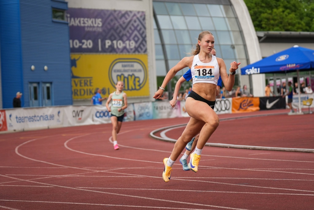 200m