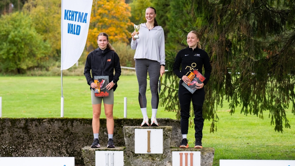 Spordiklubi Viraaž noored Eesti murdmaajooksu karikavõistlusel